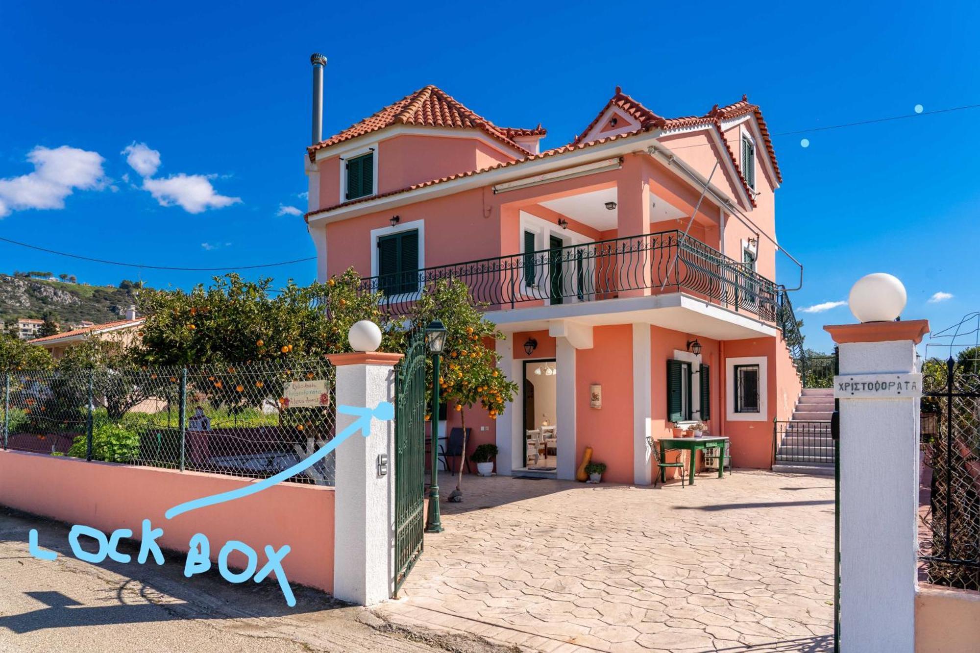 Artemis Superb 2 Bedroom Apartment 700 M Away From The Beach Minia Exterior photo