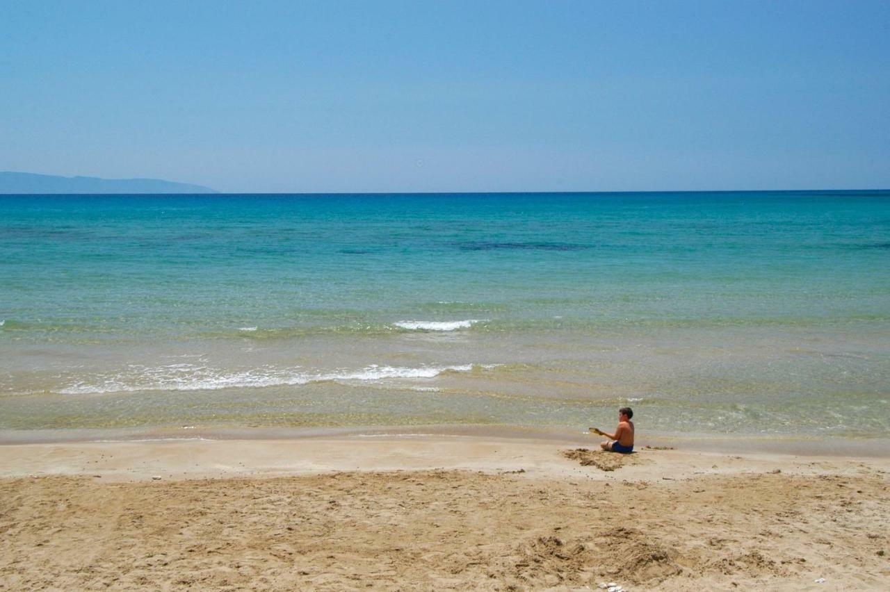Artemis Superb 2 Bedroom Apartment 700 M Away From The Beach Minia Exterior photo
